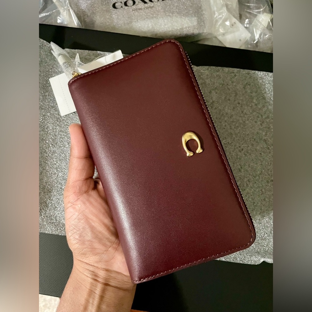 Coach Retail Zip around wallet in Merlot ♥️Brand New♥️